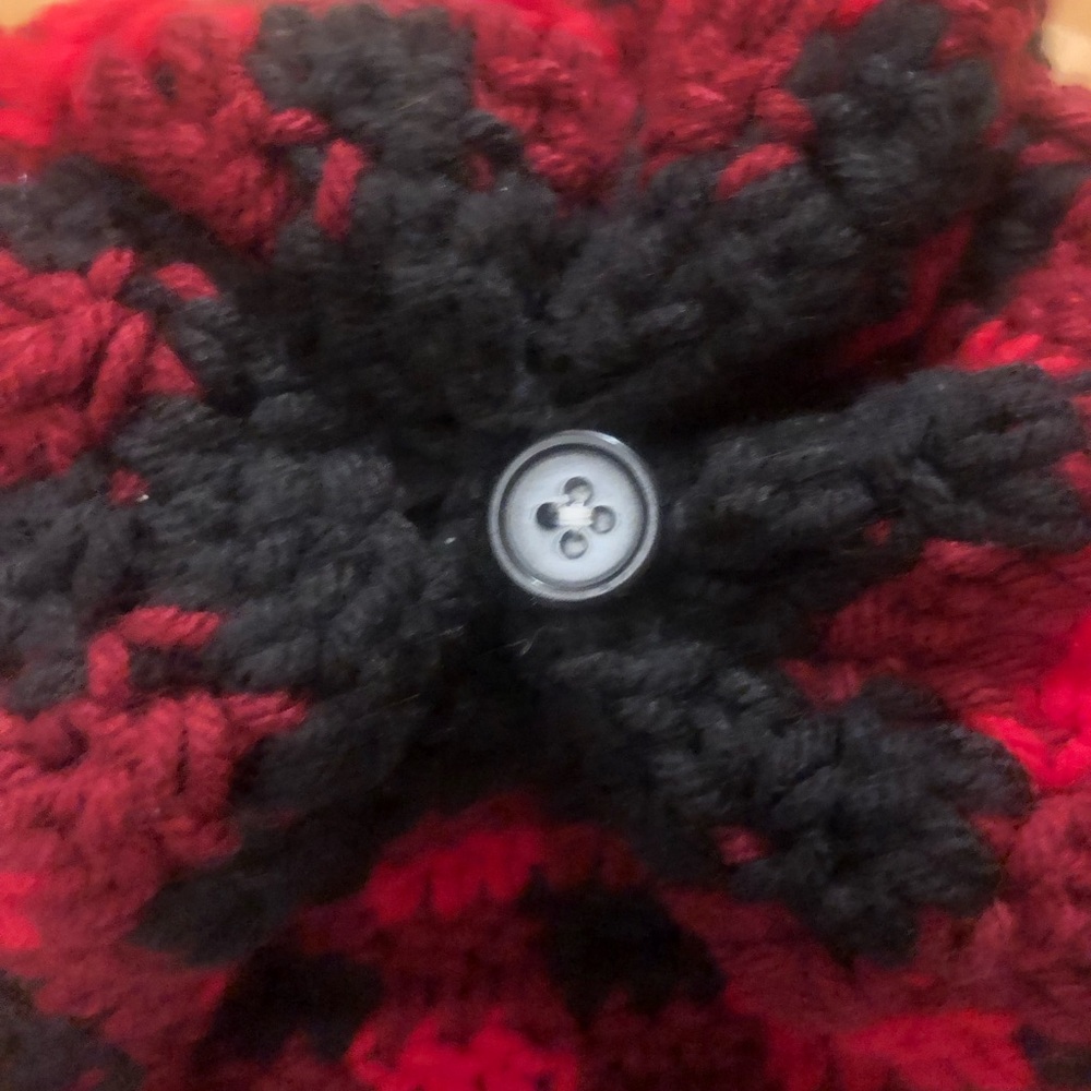 Red and Black Pom-Pom Beanie with Removable Pom - Picture 4 of 4
